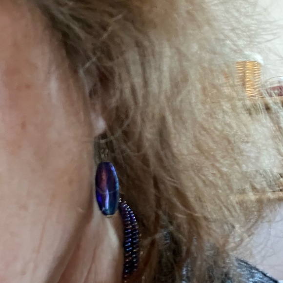 Beaded necklace, bracelet and earring set - Picture 3 of 5